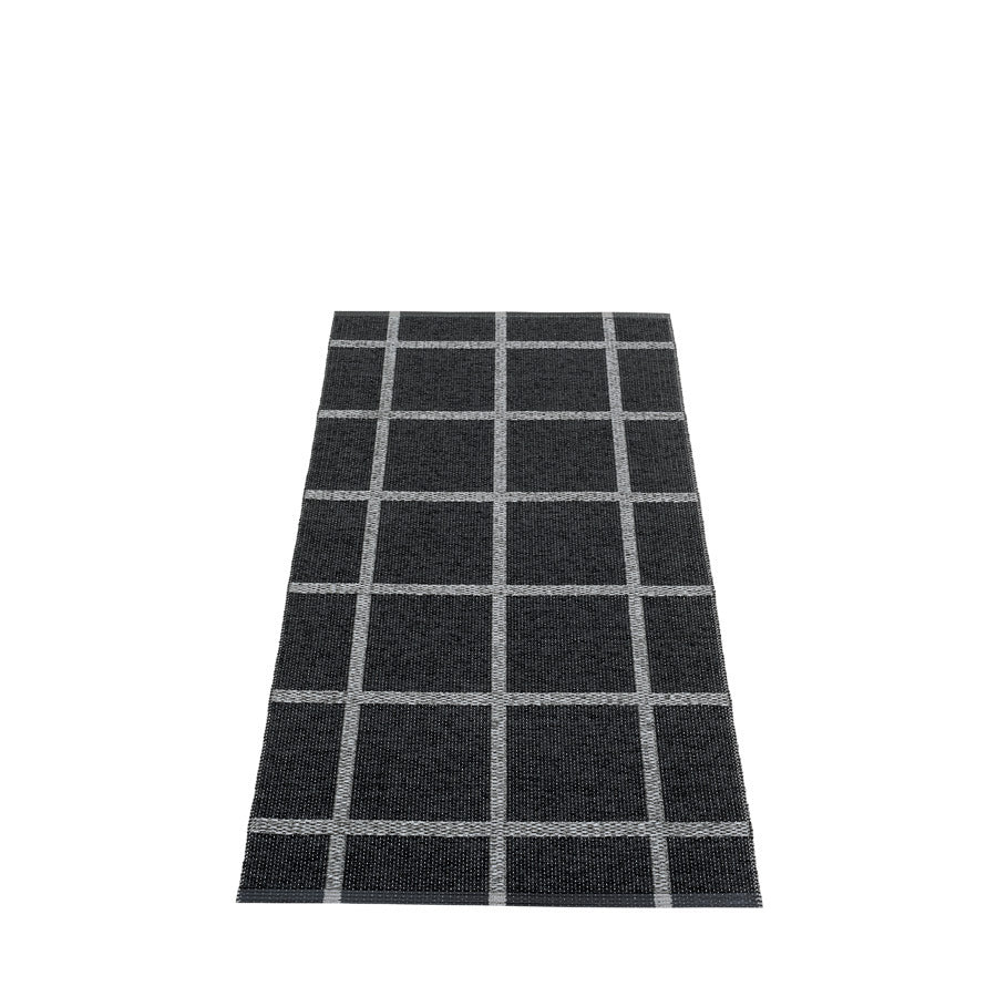 Ada Rug black