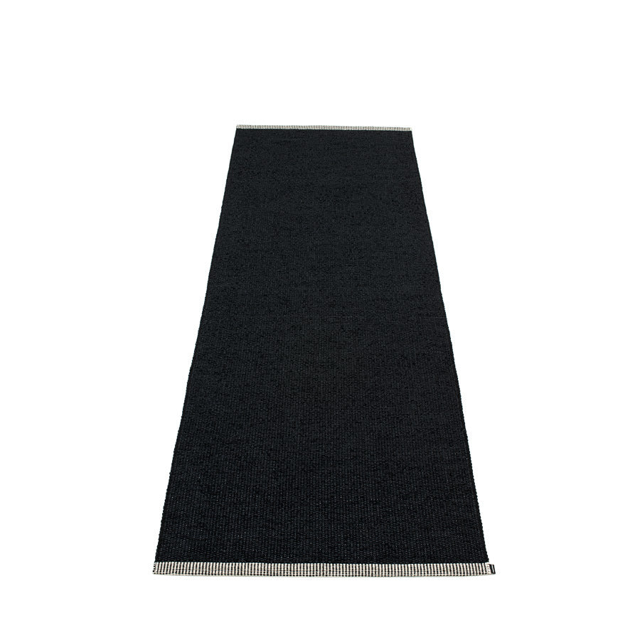 Mono Rug black