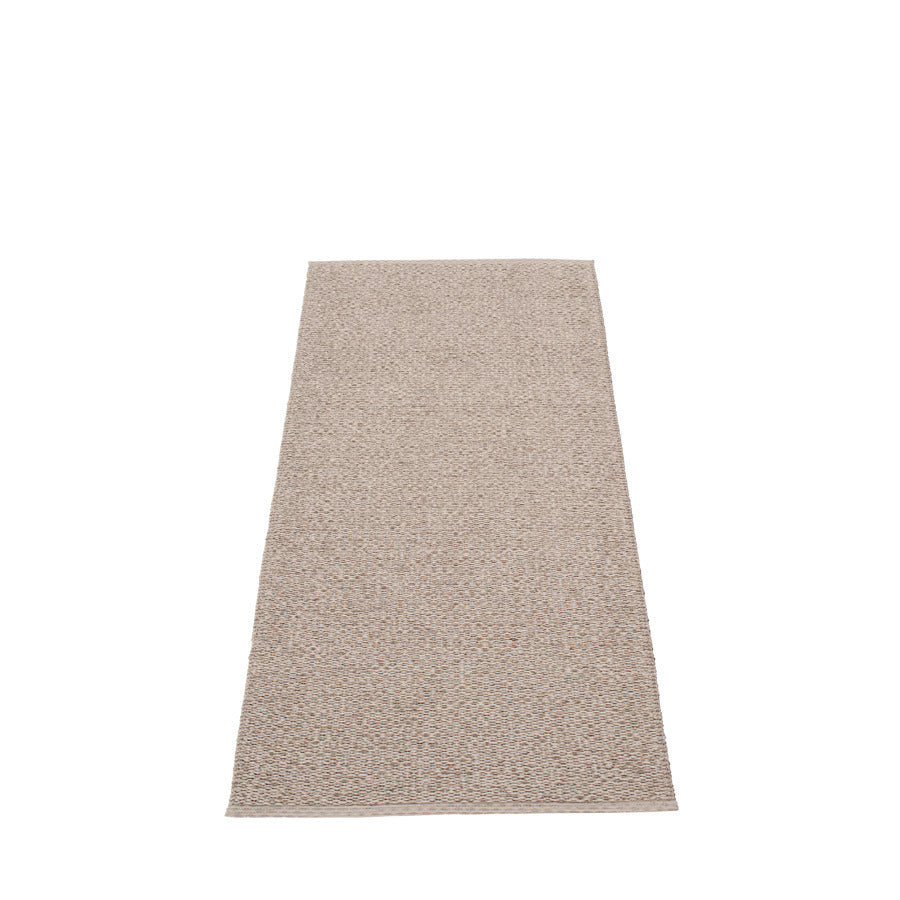 Svea Rug Metallic Mud