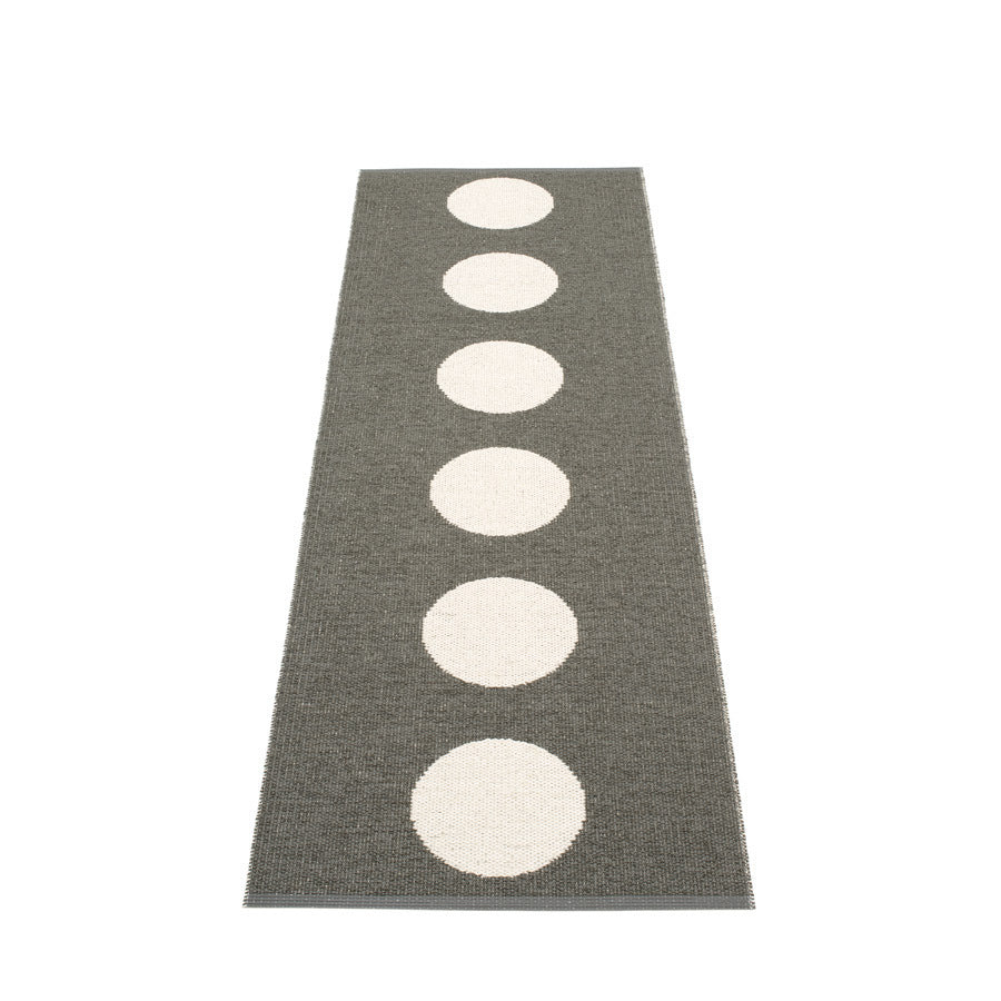 Vera Rug Charcoal