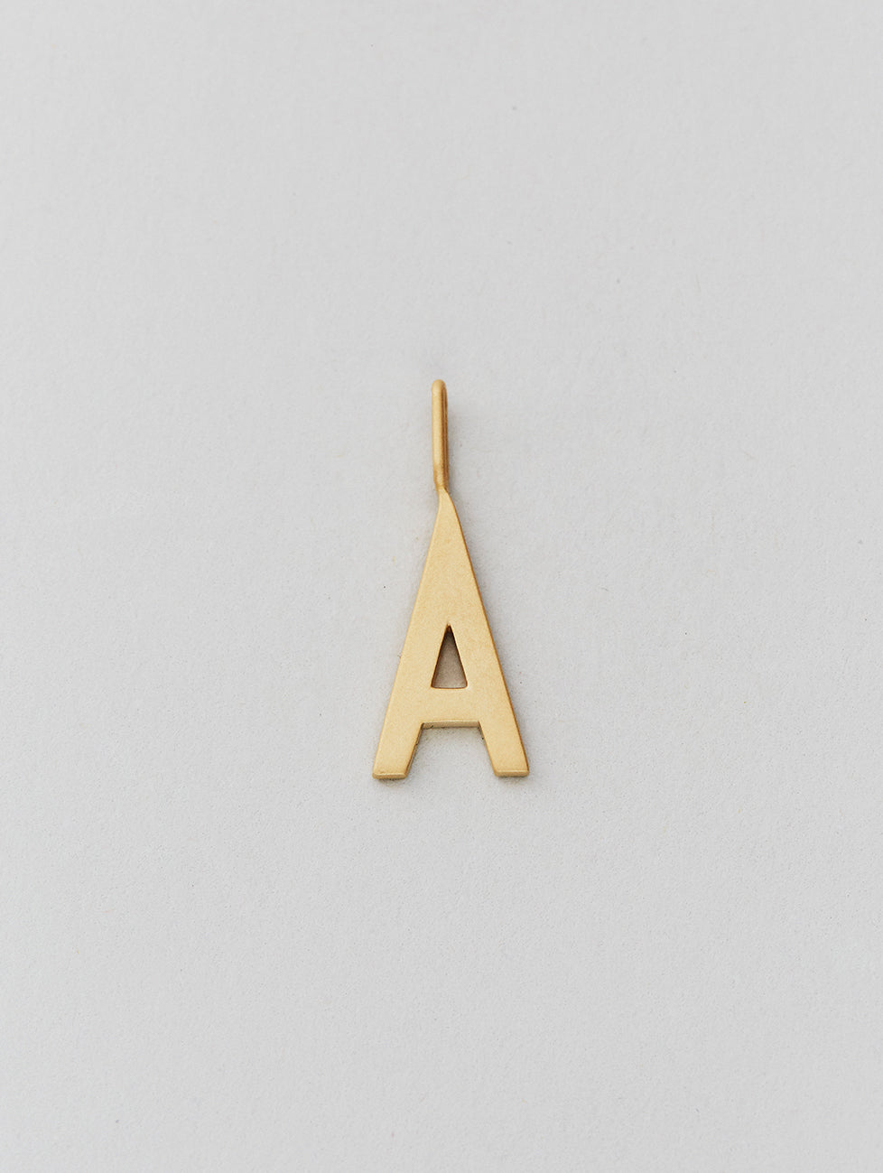 Charm Gold 16mm A-Z