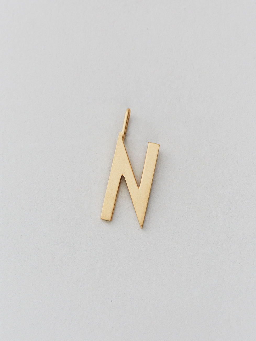 Charm Gold 16mm A-Z