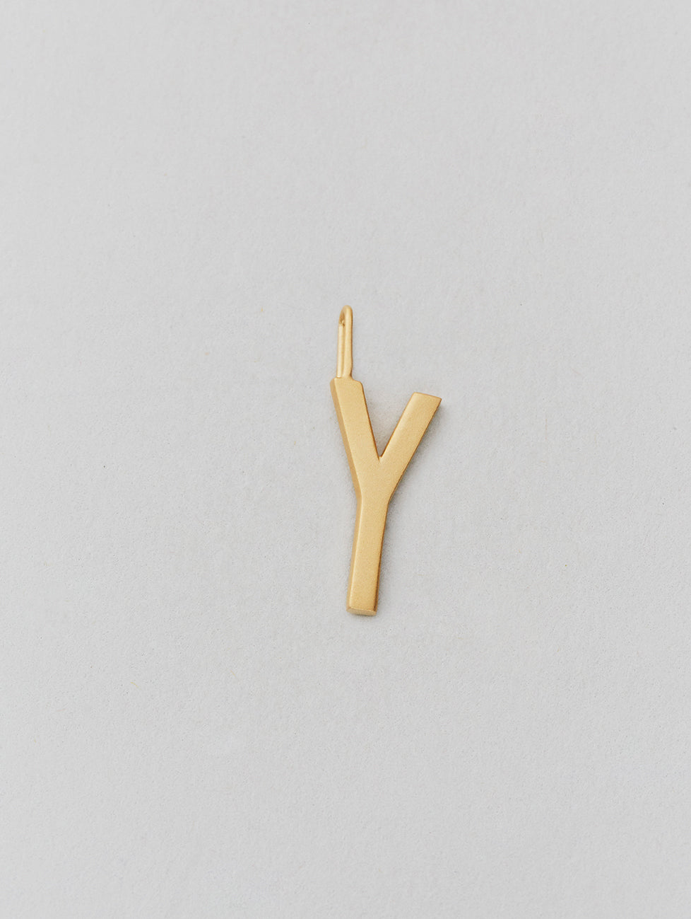 Charm Gold 16mm A-Z