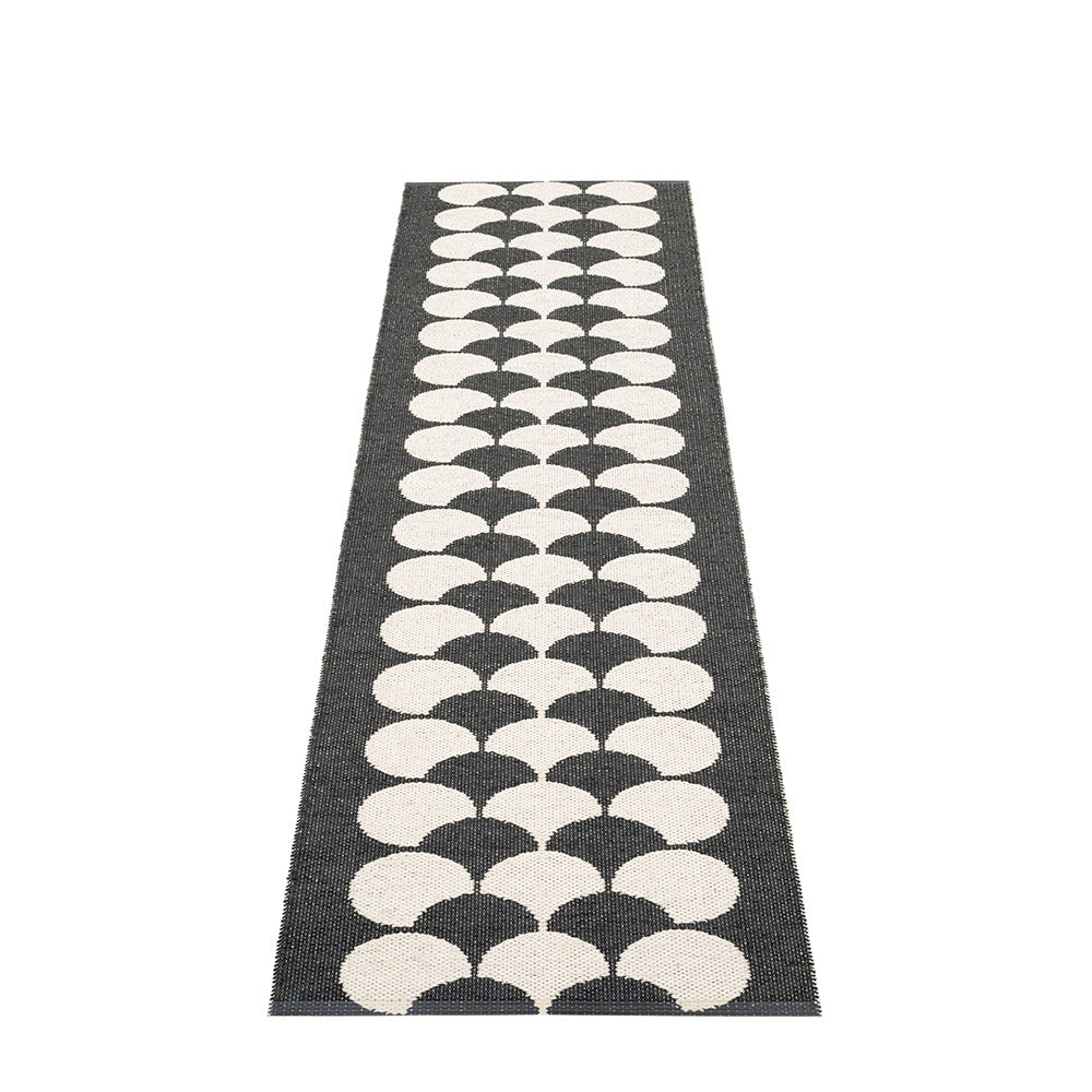 Poppy Rug Black