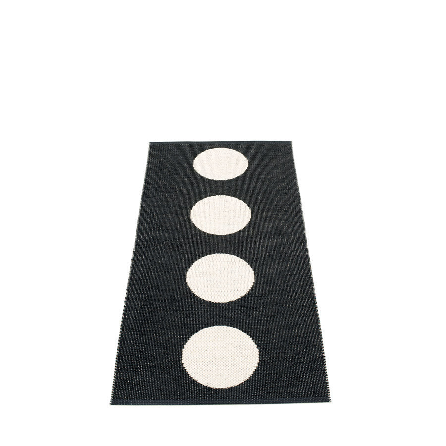 Vera Rug Black