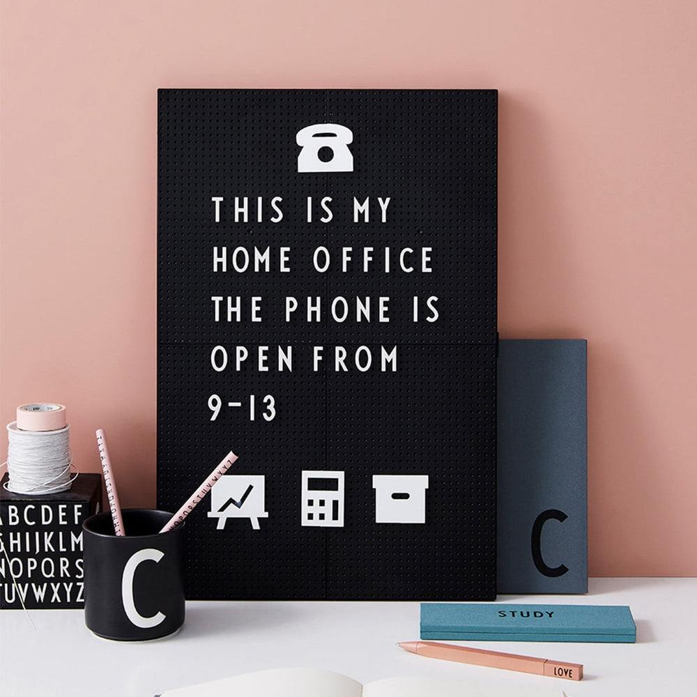 DesignLetters-message-board-a4-black