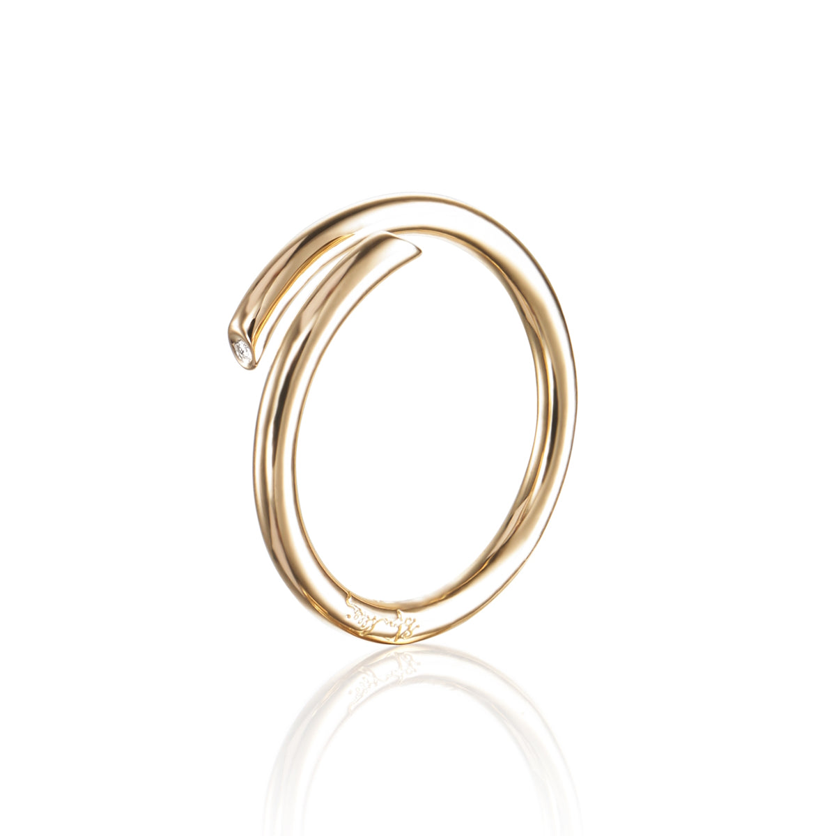 EfvaAttling-hug-ring-gold