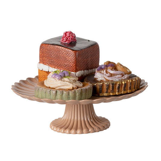 Maileg Cakes And Cake Stand Mini