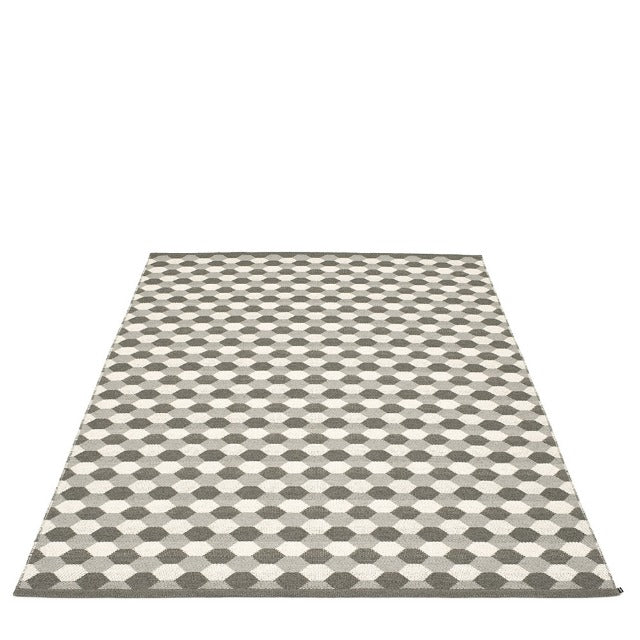 Pappelina-dana-rug-warm-grey70x250