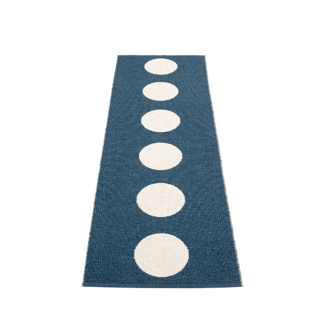 Pappelina-vera-rug-ocean-blue