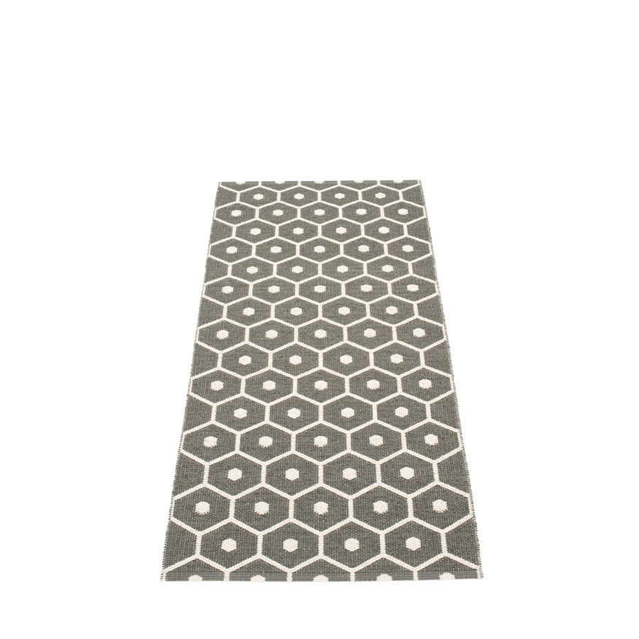 Pappelina_Rug_Honey_Charcoal