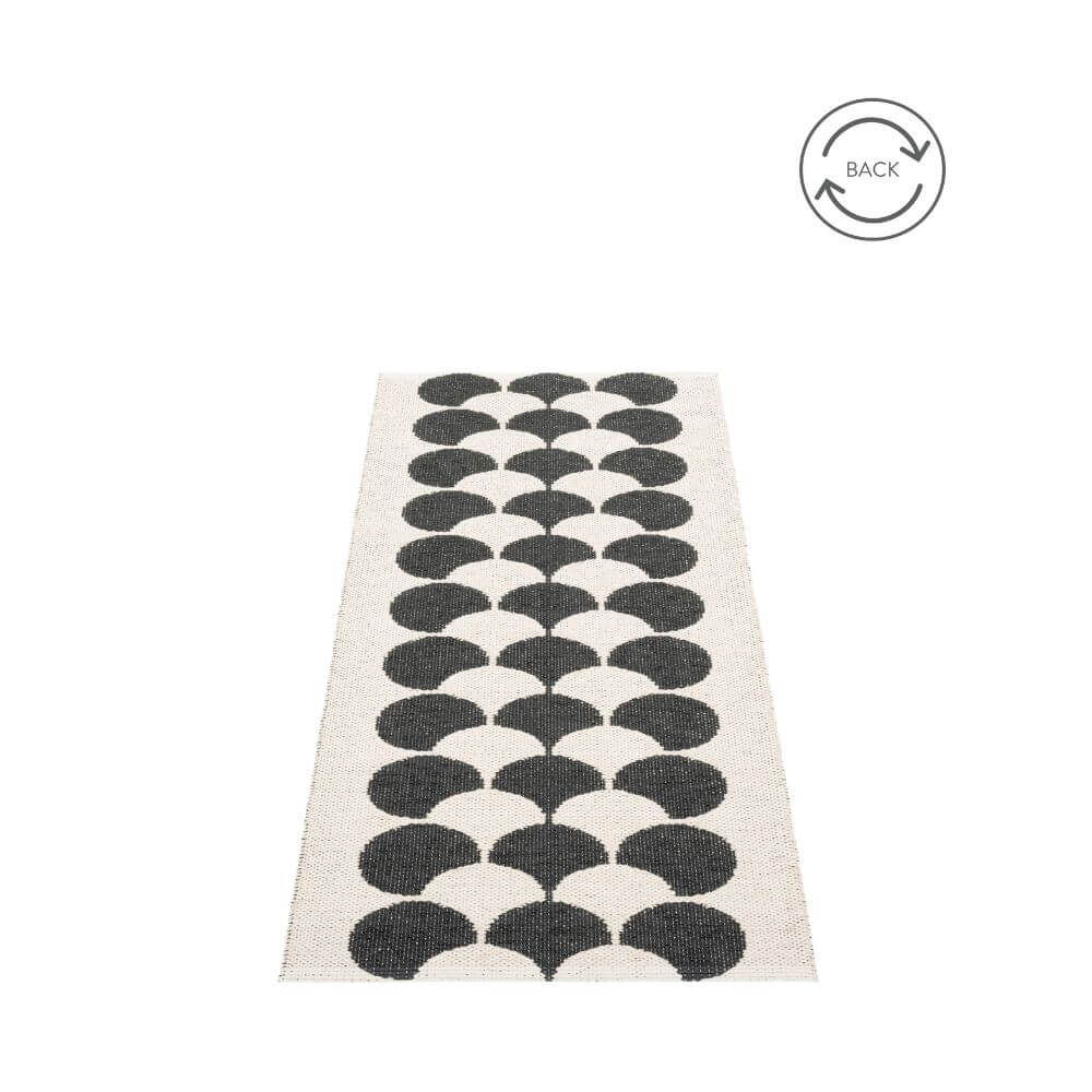 Pappelina_Rug_Poppy_Bio_Black_Reverse