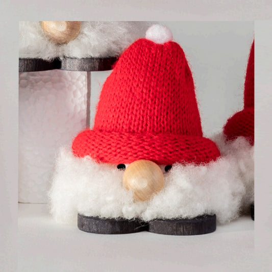 Santa Small Klas Red Cap