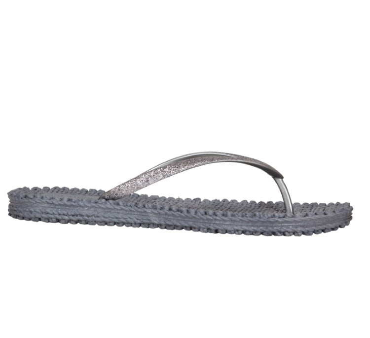 Fusion hot sale flip flops