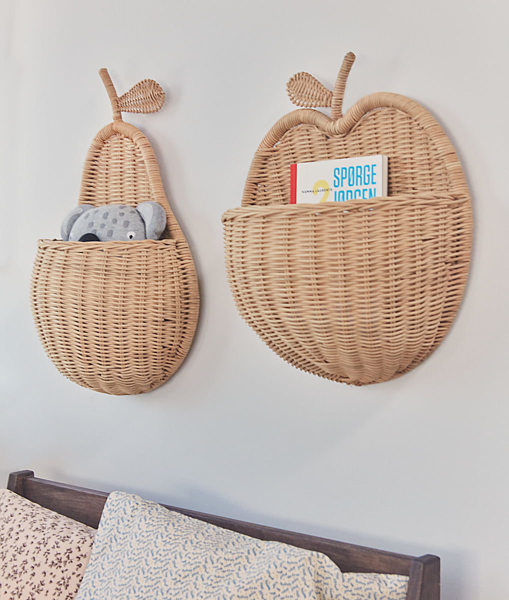 OYOY-pear-wall-basket