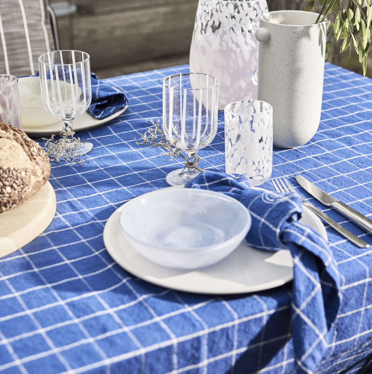 OYOY-grid-tablecloth-260x140-dark-blue